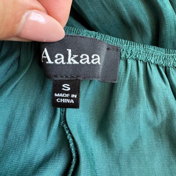 Boutique Forest Green Satin Long Ruffle Sleeve Tiered V- Neck Mini Dress - Picture 6 of 8